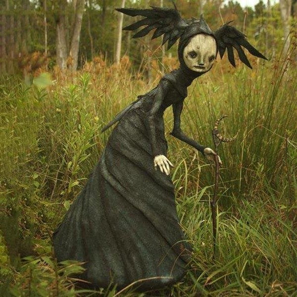Creepy Witch Sculpture Halloween Decoration